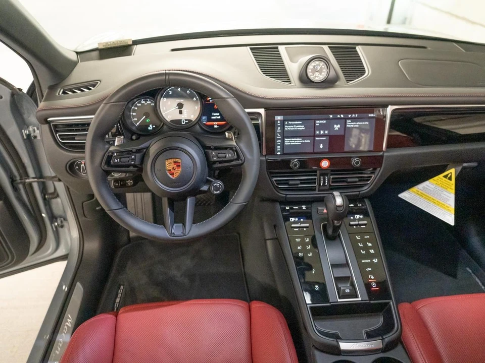 2026 Porsche Macan S - Image 28 of 29