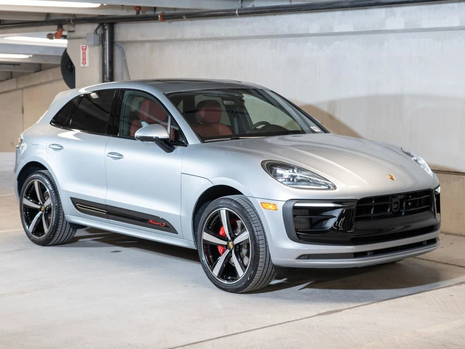 2026 Porsche Macan S - Image 7 of 29