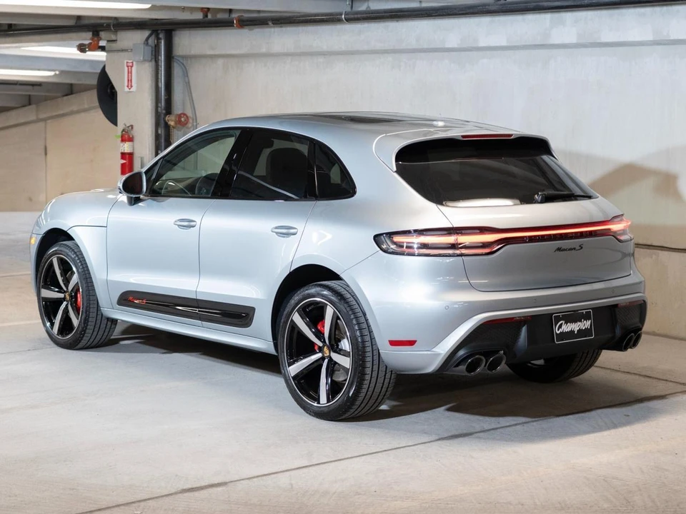 2026 Porsche Macan S - Image 3 of 29
