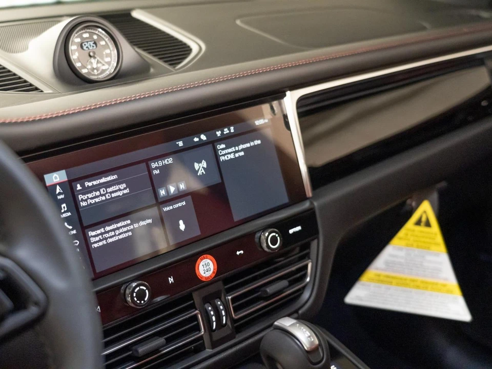2026 Porsche Macan S - Image 21 of 29