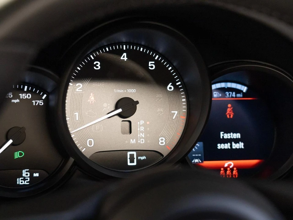 2026 Porsche Macan S - Image 19 of 29