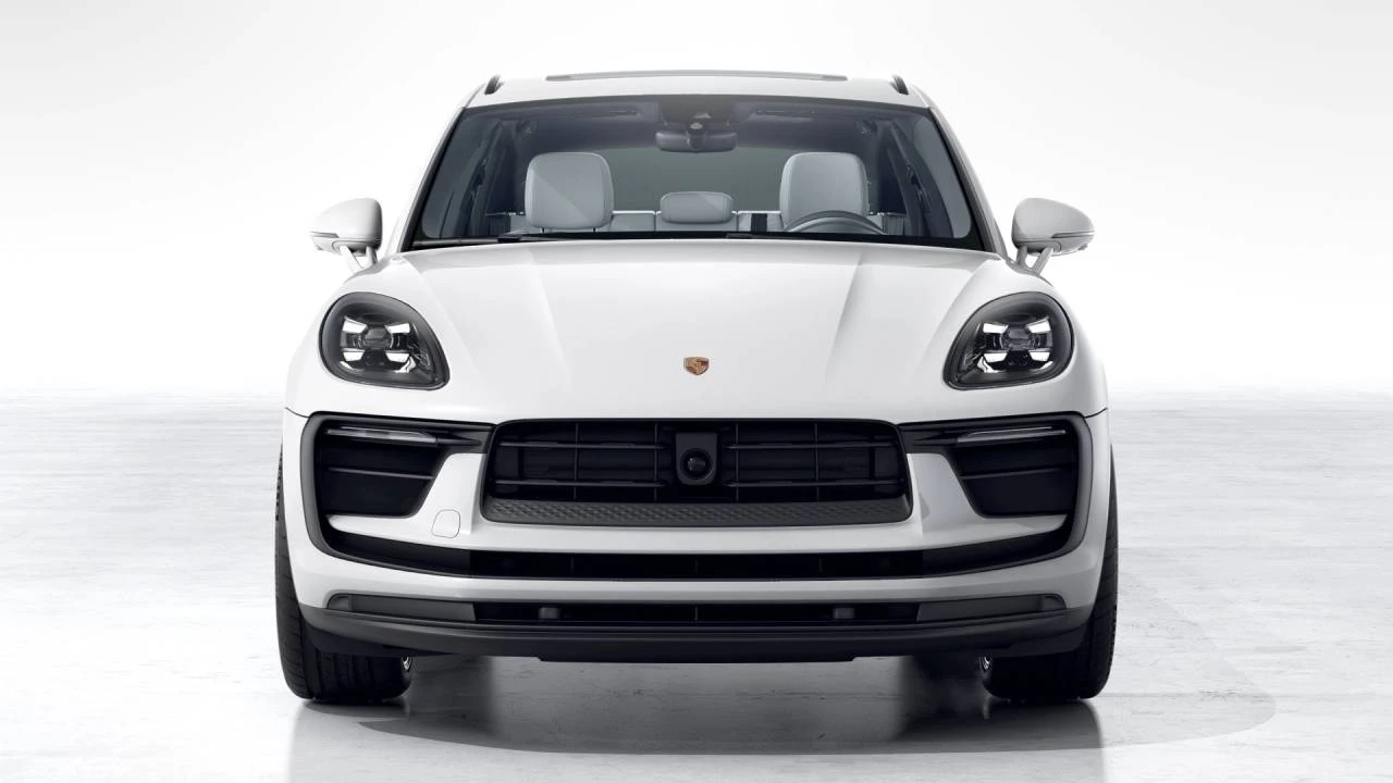 2026 Porsche Macan S - Image 8 of 10