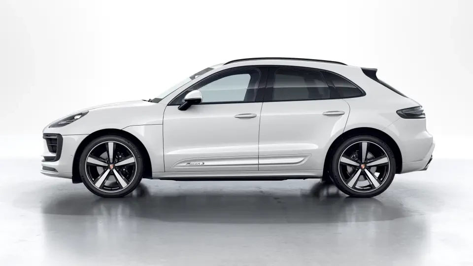 2026 Porsche Macan S - Image 15 of 30