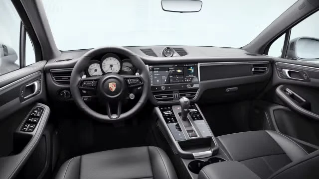 2026 Porsche Macan S - Image 26 of 31