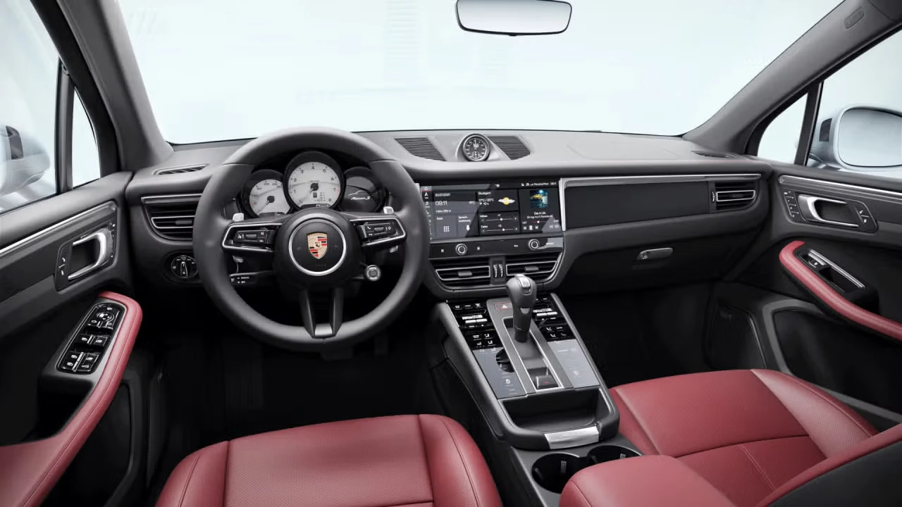 2026 Porsche Macan S - Image 28 of 30