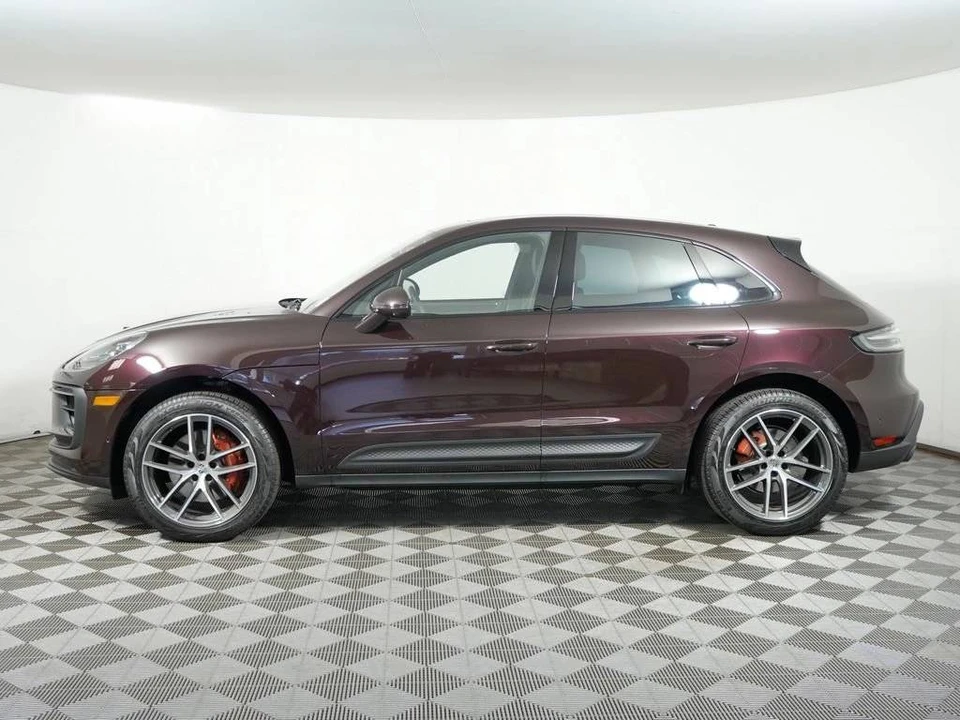 2026 Porsche Macan S - Image 2 of 4