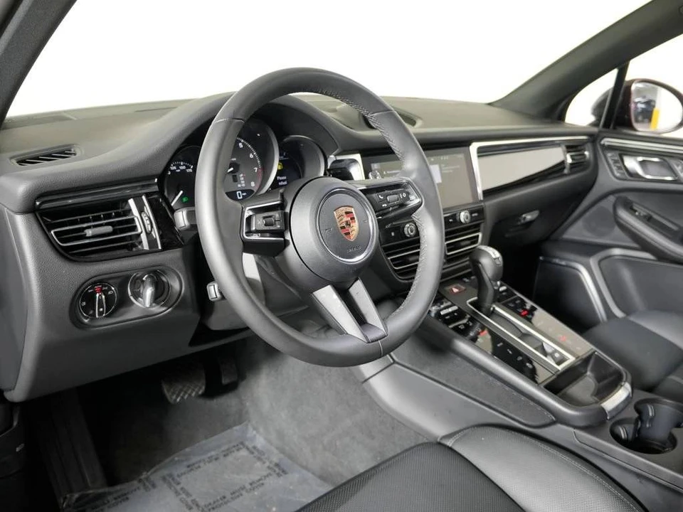 2026 Porsche Macan S - Image 4 of 4