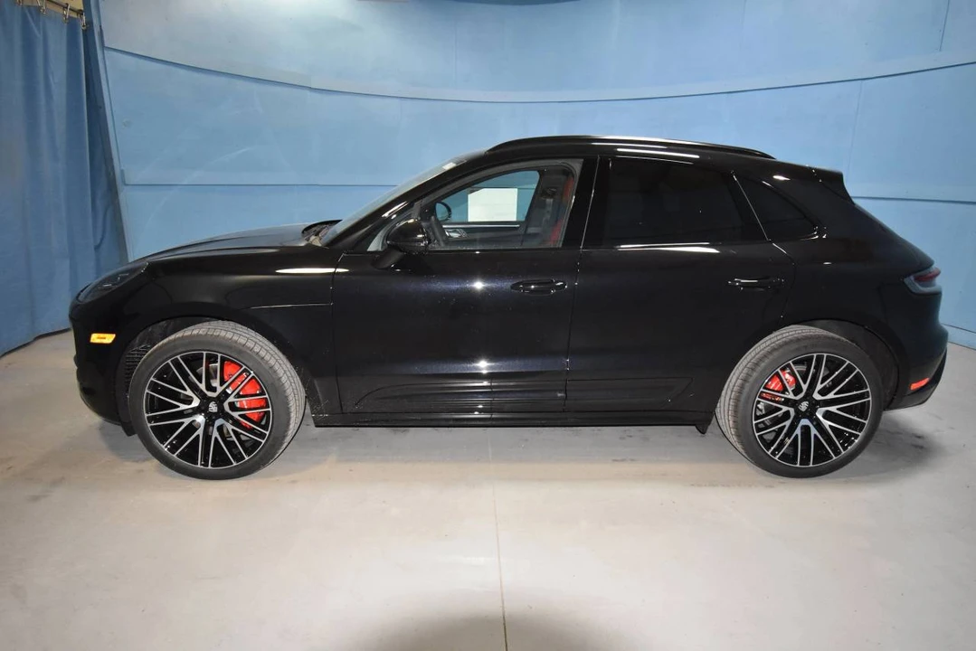 2026 Porsche Macan S - Image 2 of 4