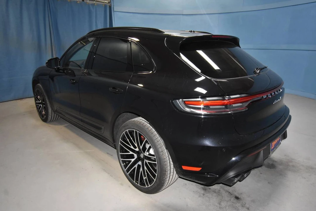 2026 Porsche Macan S - Image 3 of 4