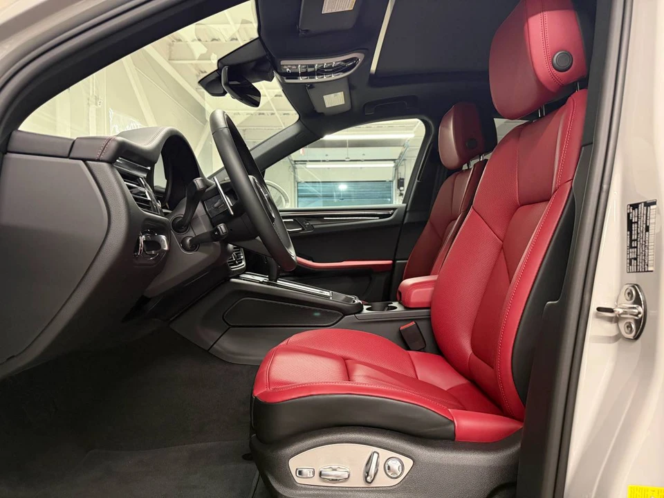 2026 Porsche Macan S - Image 5 of 5