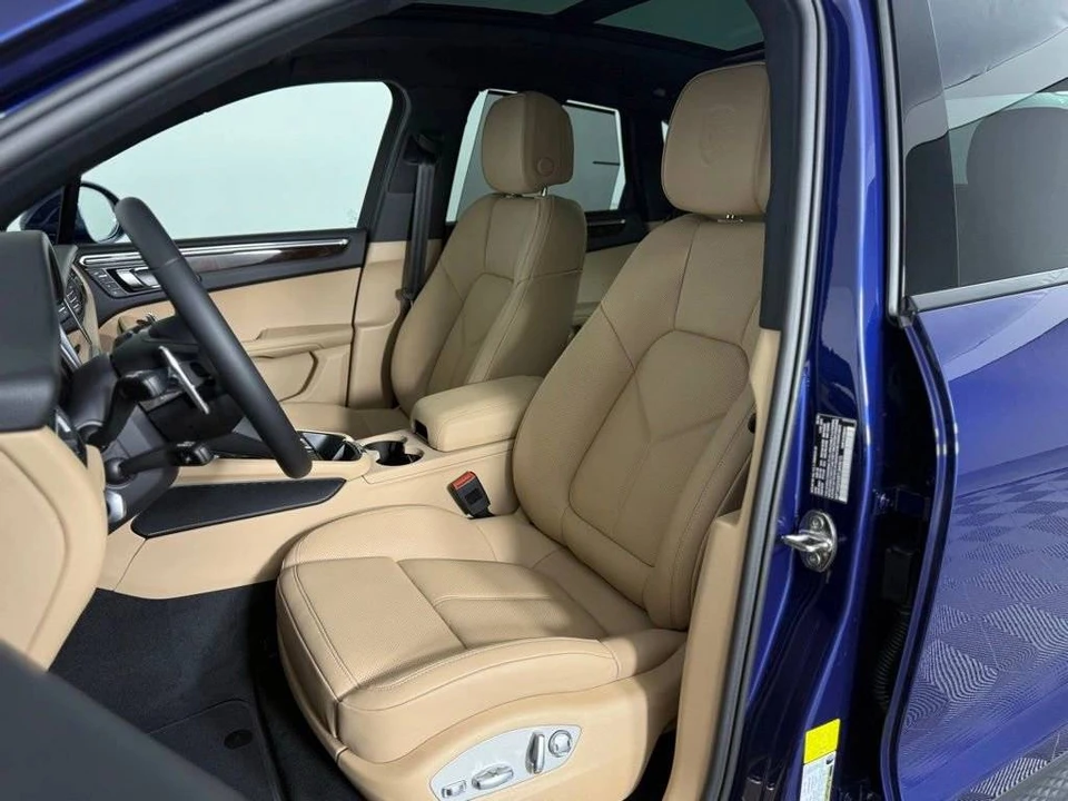 2026 Porsche Macan S - Image 5 of 5