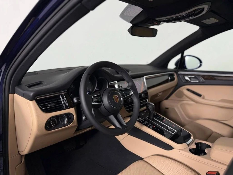 2026 Porsche Macan S - Image 4 of 5