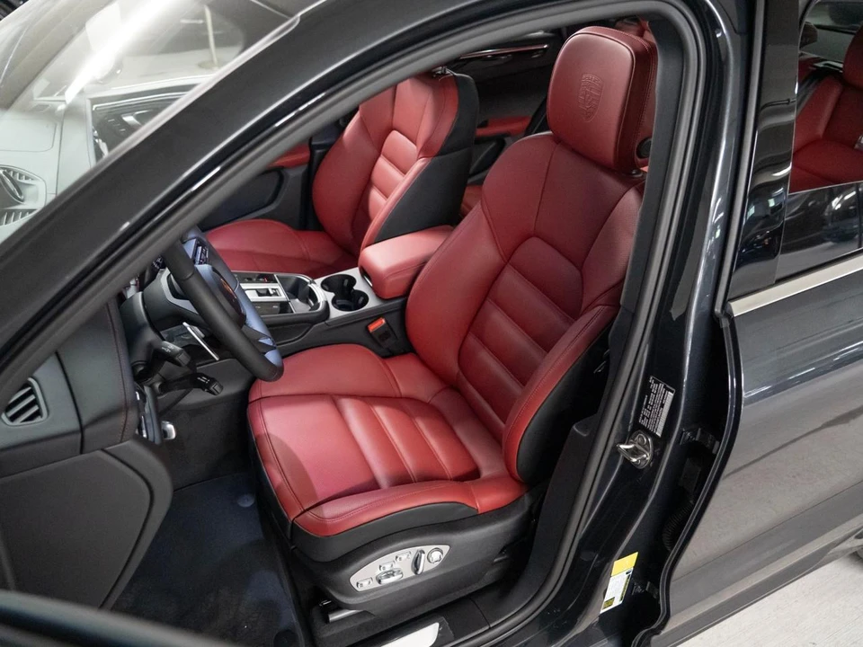 2026 Porsche Macan S - Image 5 of 29