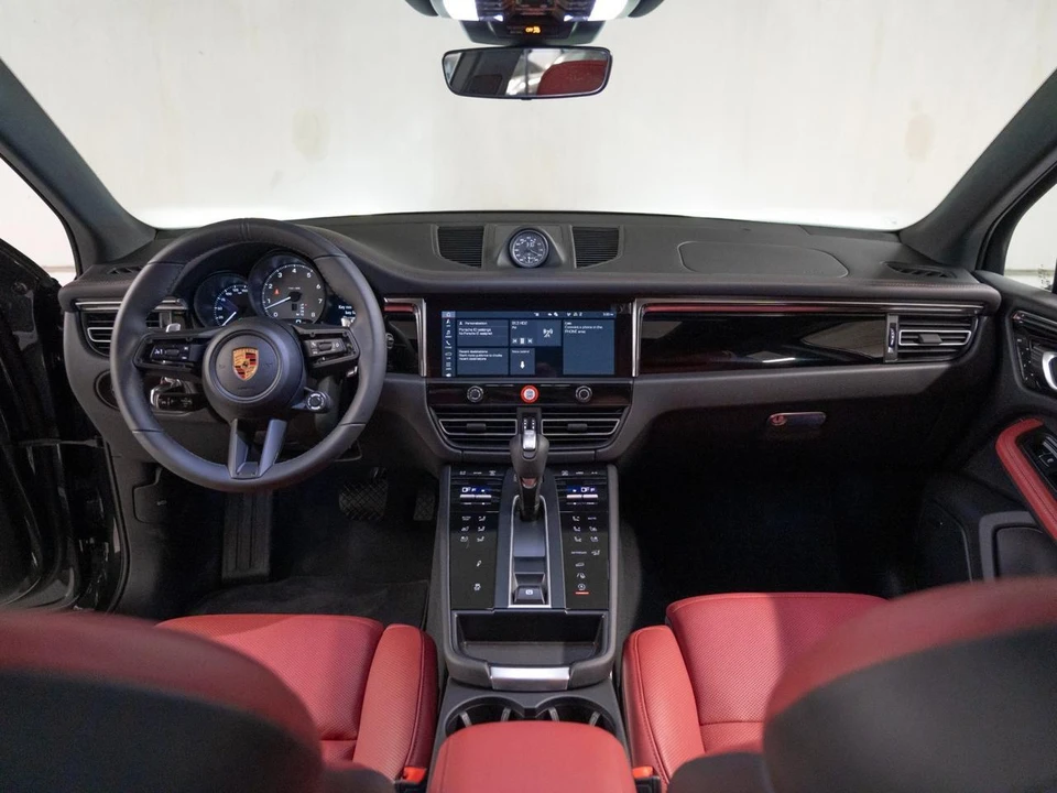 2026 Porsche Macan S - Image 26 of 29
