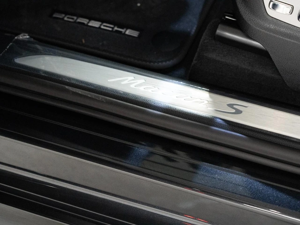 2026 Porsche Macan S - Image 12 of 29