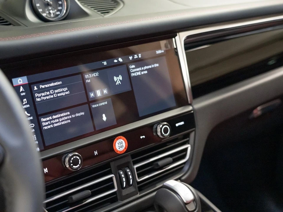 2026 Porsche Macan S - Image 21 of 29