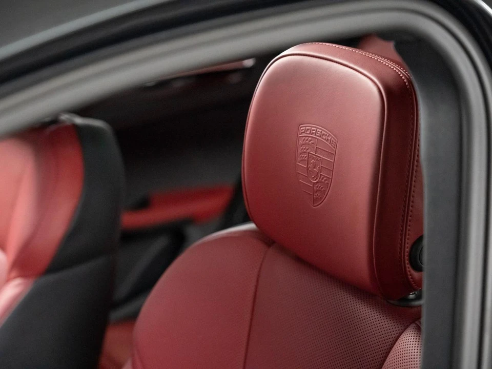2026 Porsche Macan S - Image 25 of 29