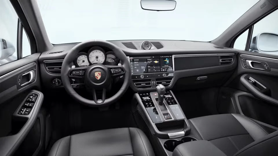 2026 Porsche Macan S - Image 27 of 31