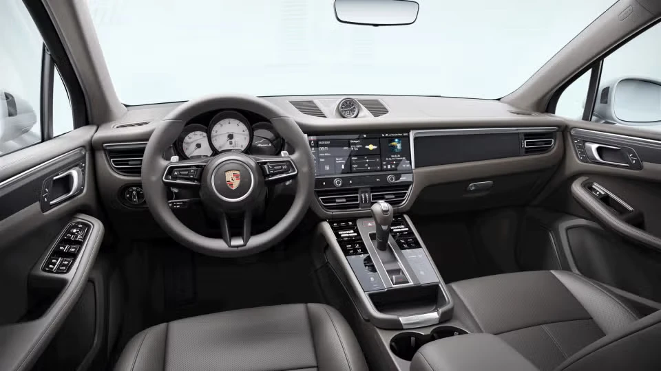 2026 Porsche Macan S - Image 27 of 30