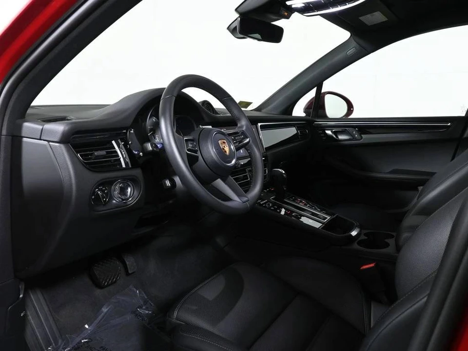 2026 Porsche Macan S - Image 4 of 4