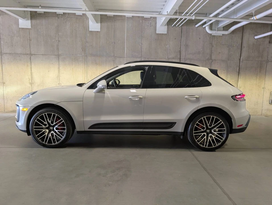 2026 Porsche Macan S - Image 2 of 5