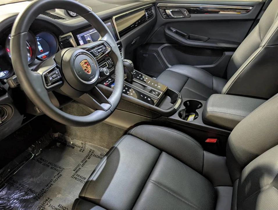 2026 Porsche Macan S - Image 5 of 5
