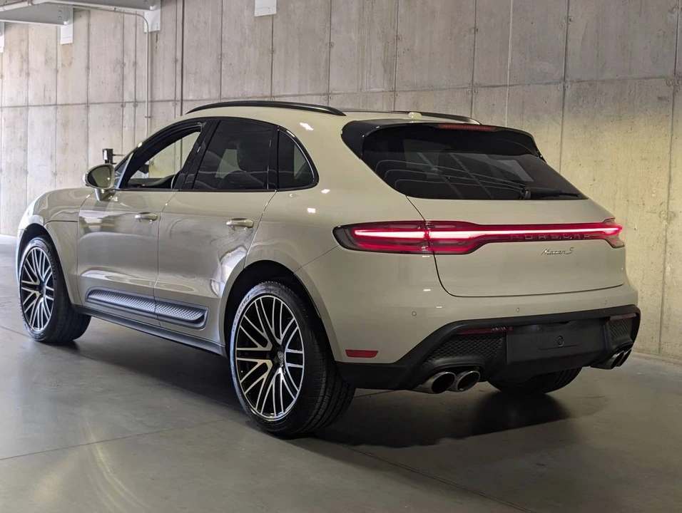 2026 Porsche Macan S - Image 3 of 5