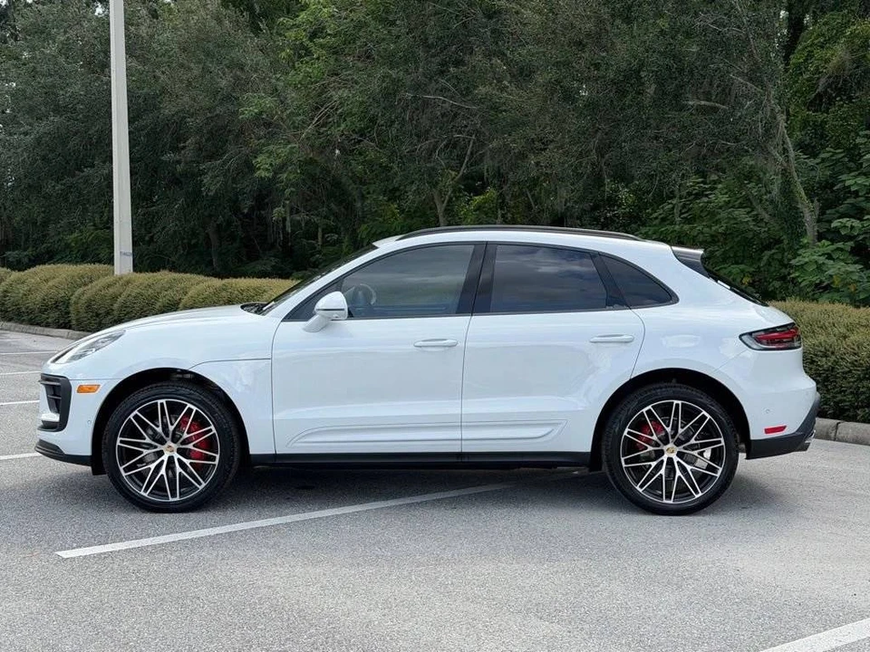 2026 Porsche Macan S - Image 2 of 4