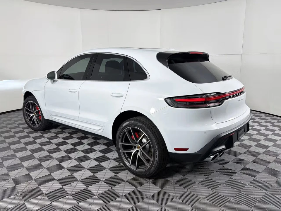 2026 Porsche Macan S - Image 20 of 31