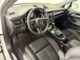 2026 Porsche Macan S - Image 25 of 31