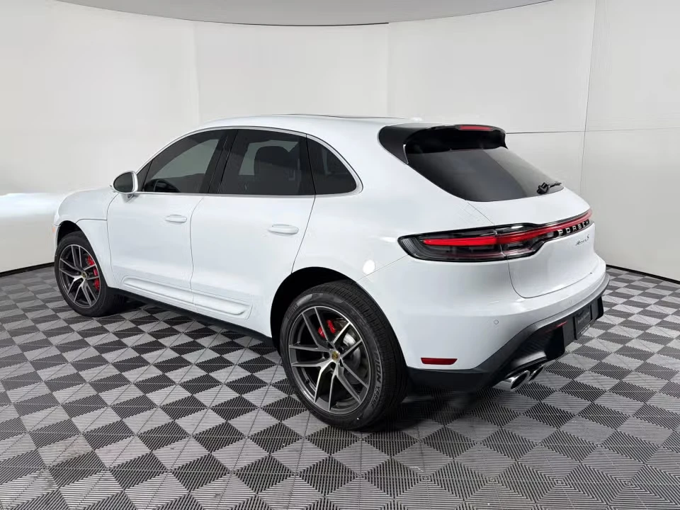 2026 Porsche Macan S - Image 19 of 31