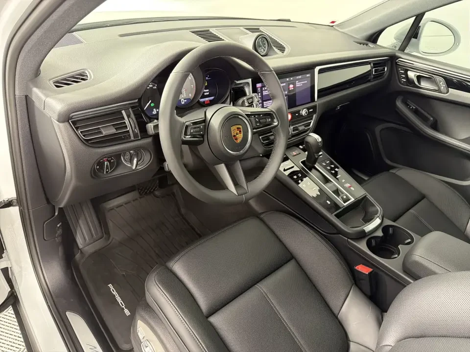 2026 Porsche Macan S - Image 31 of 31