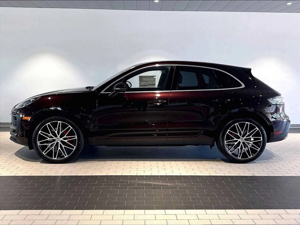 2026 Porsche Macan S - Image 2 of 5
