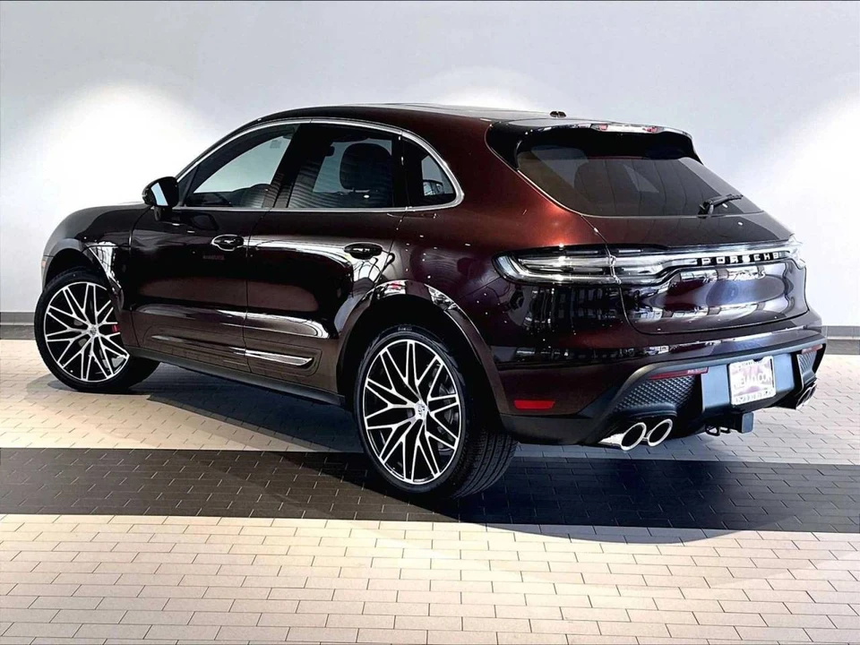 2026 Porsche Macan S - Image 3 of 5