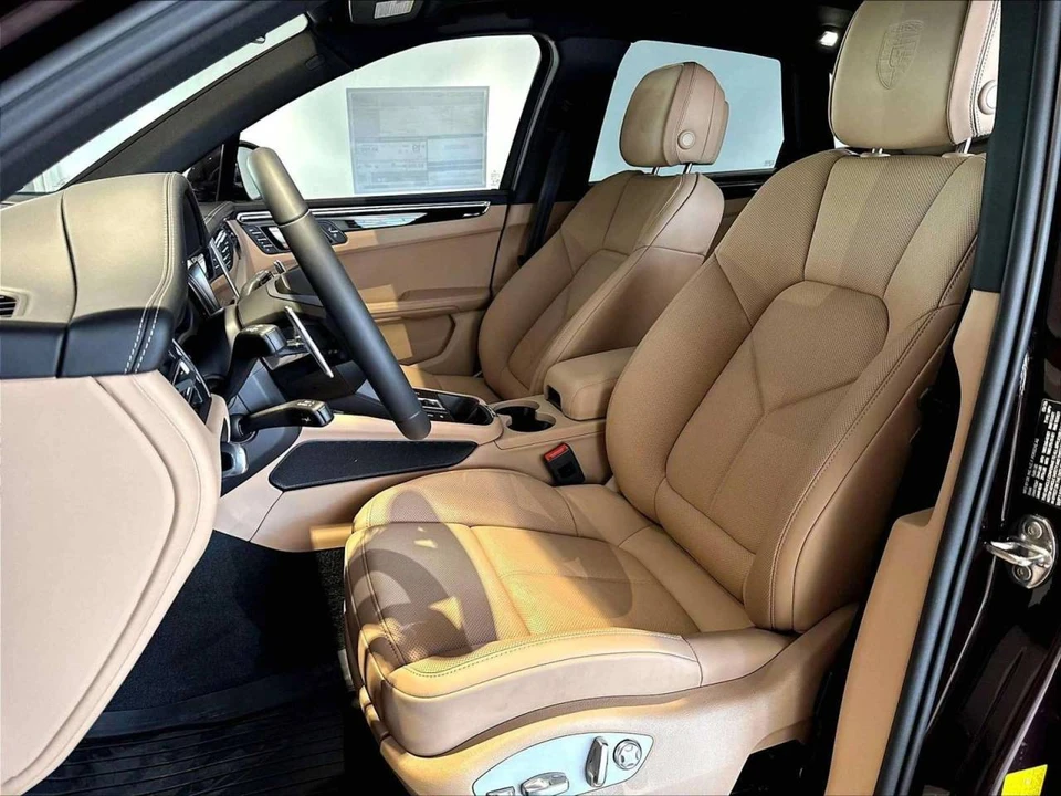 2026 Porsche Macan S - Image 5 of 5