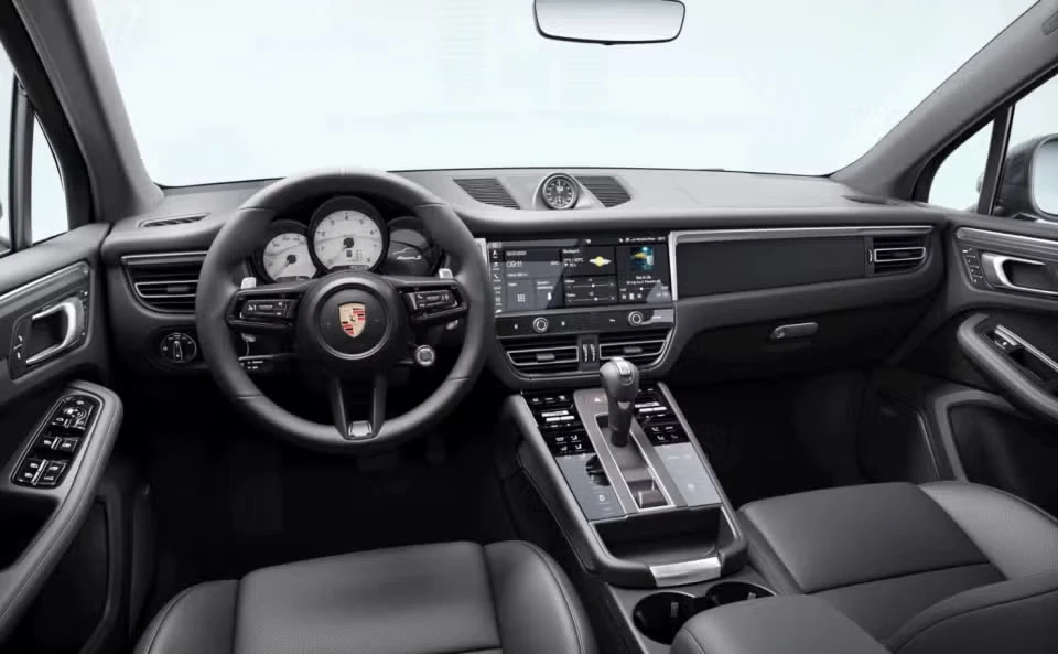 2026 Porsche Macan S - Image 27 of 31