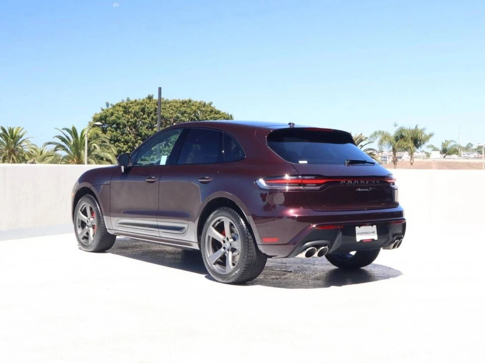 2026 Porsche Macan S - Image 3 of 5