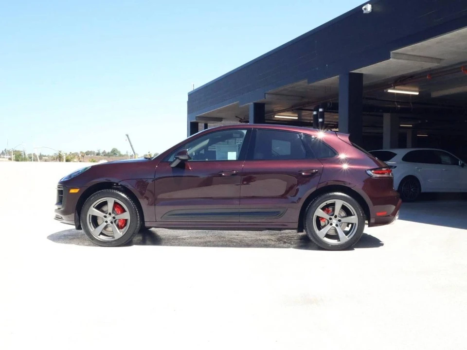 2026 Porsche Macan S - Image 2 of 5