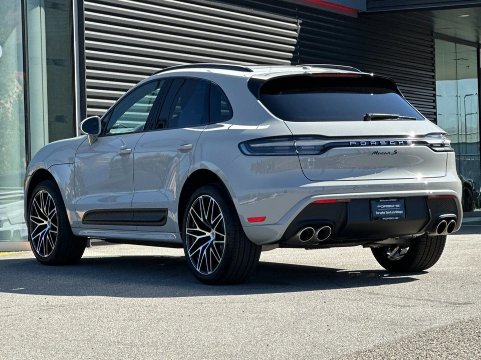 2026 Porsche Macan S - Image 3 of 31