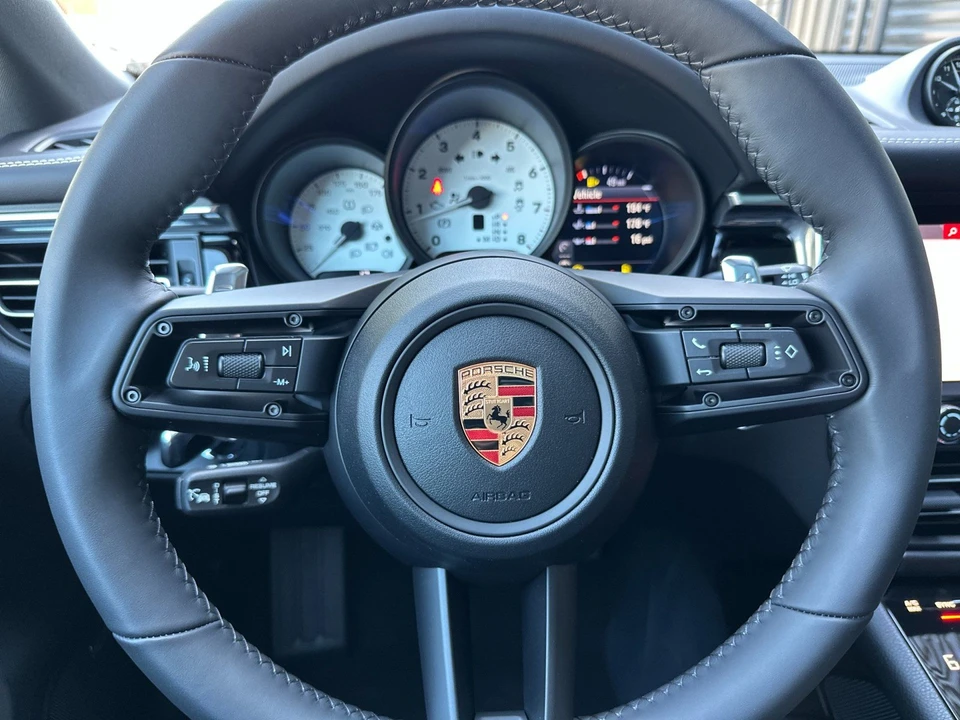 2026 Porsche Macan S - Image 29 of 31