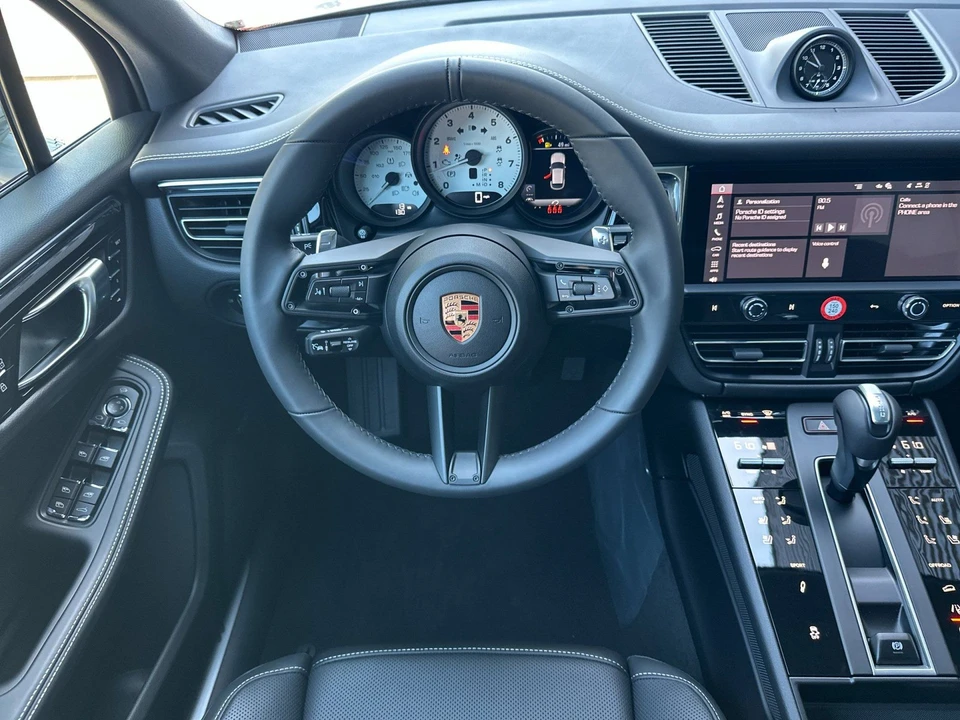 2026 Porsche Macan S - Image 16 of 31