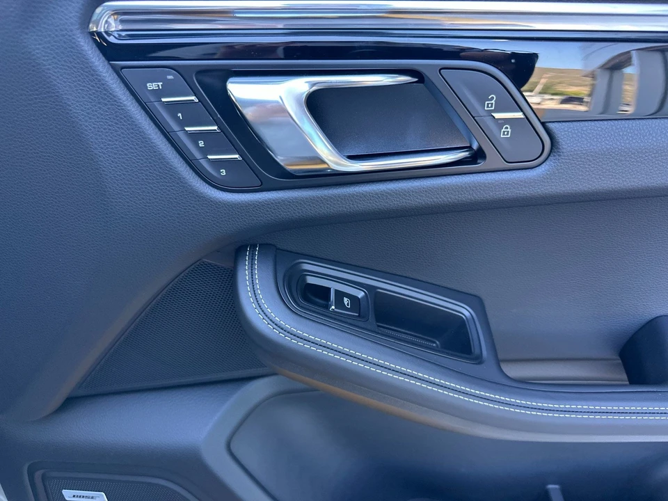 2026 Porsche Macan S - Image 20 of 31