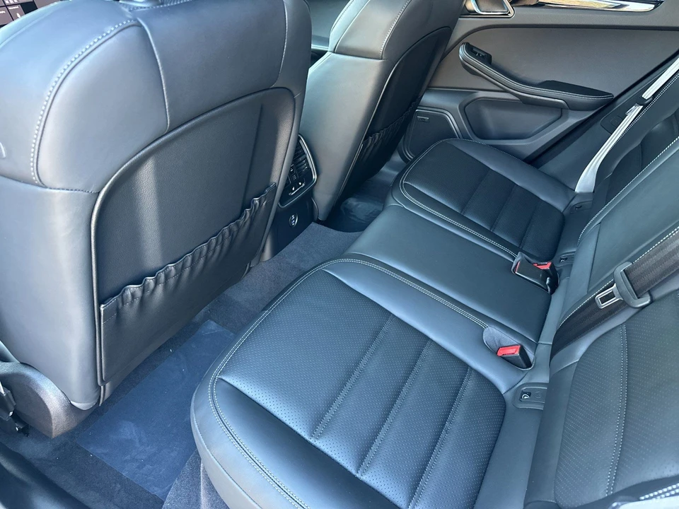 2026 Porsche Macan S - Image 15 of 31