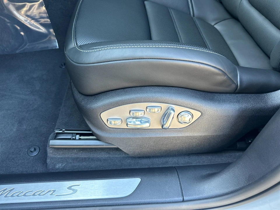2026 Porsche Macan S - Image 14 of 31