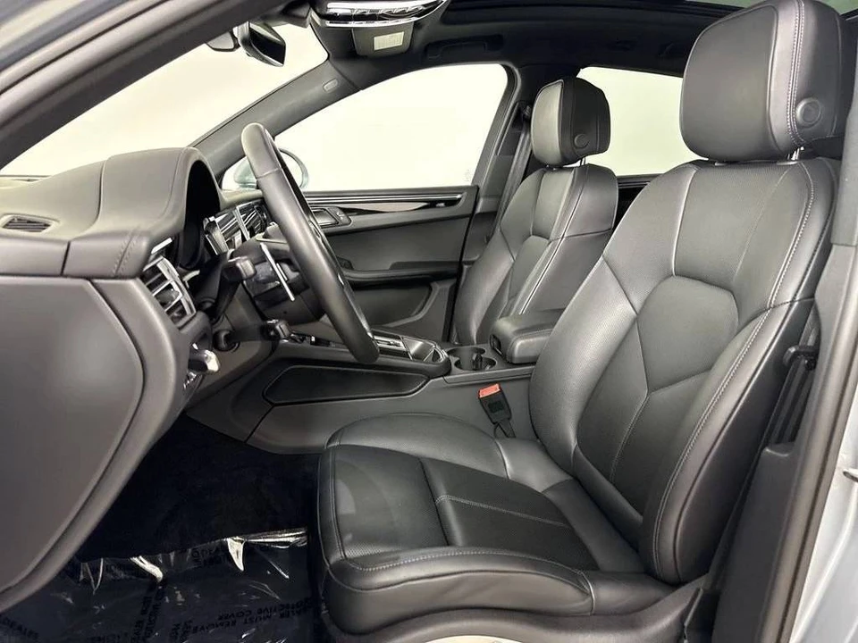 2026 Porsche Macan S - Image 5 of 5