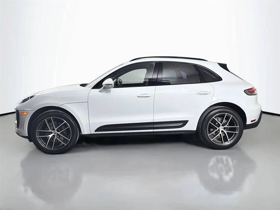 2026 Porsche Macan S - Image 2 of 5