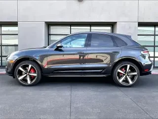 2026 Porsche Macan S - Image 13 of 31