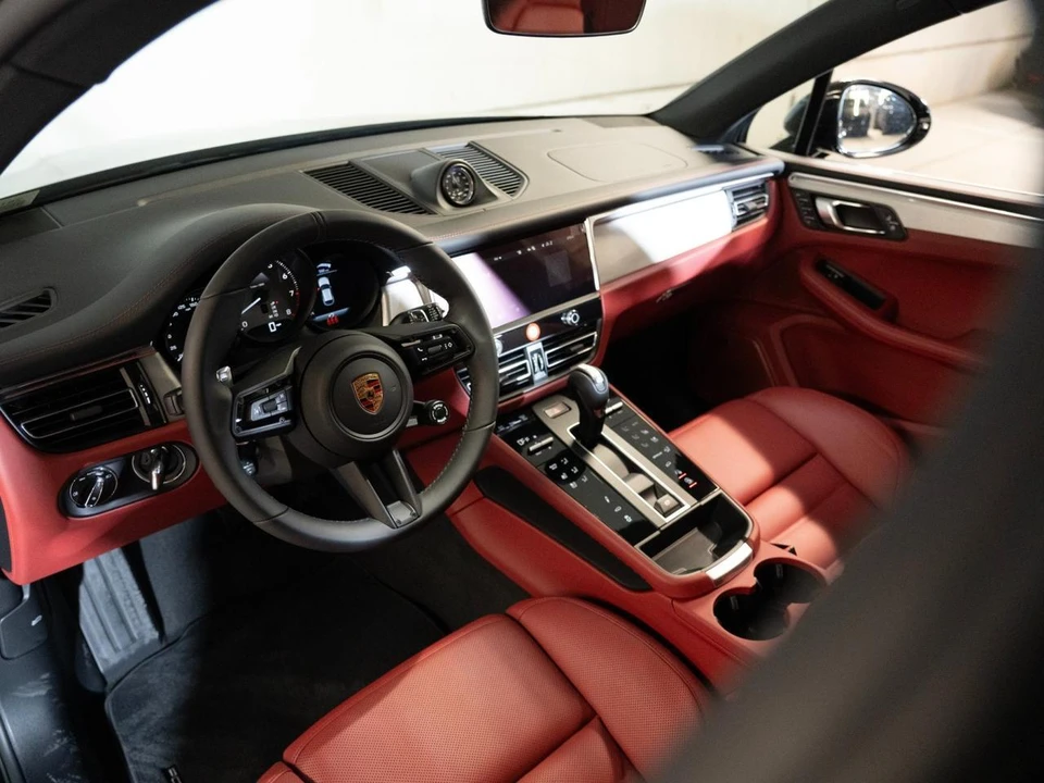 2026 Porsche Macan S - Image 4 of 27