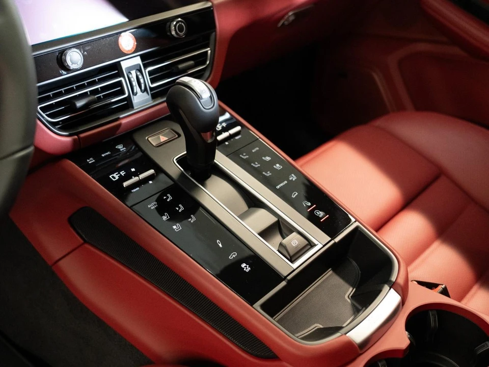 2026 Porsche Macan S - Image 22 of 27