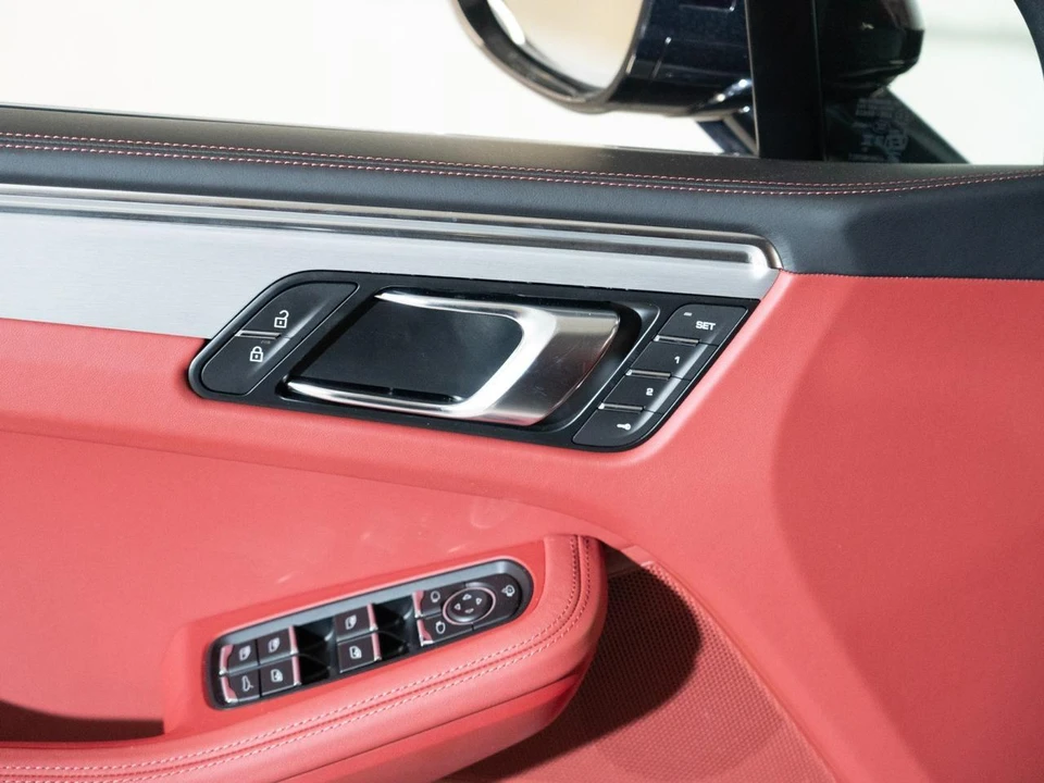 2026 Porsche Macan S - Image 17 of 27